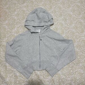 Lululemon Cropped Scuba